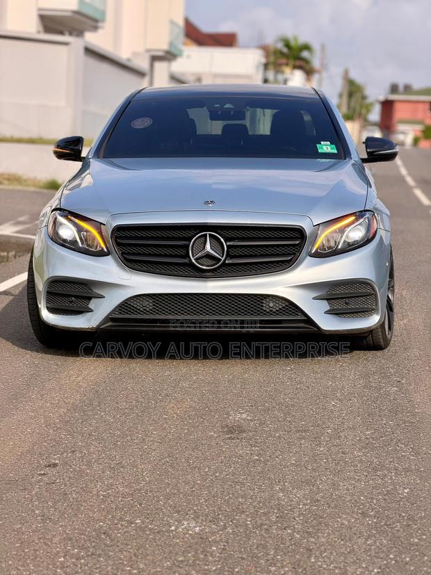 Mercedes-Benz E300 2018 Silver