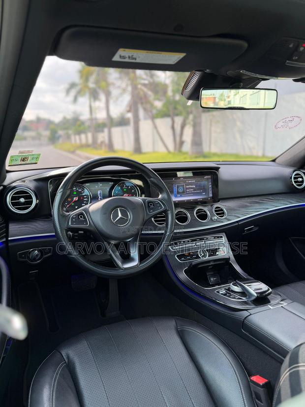 Mercedes-Benz E300 2018 Silver