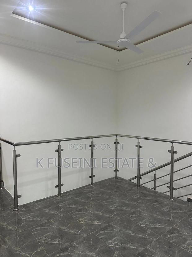 4bdrm House in K Fuseini Estate, Kumasi Metropolitan for sale photo 9