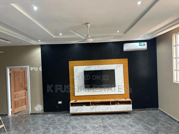 4bdrm House in K Fuseini Estate, Kumasi Metropolitan for sale photo 5