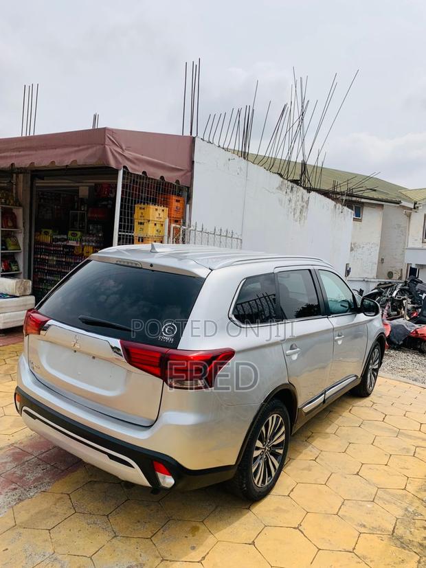 Mitsubishi Outlander SEL FWD 2020 Silver