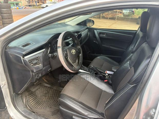 Toyota Corolla S 4dr Sedan (1.8L 4cyl CVT) 2015 Silver