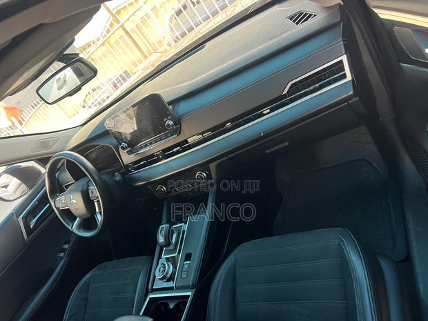 Mitsubishi Outlander SE Black Edition 2023 Black