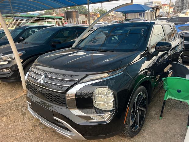 Mitsubishi Outlander SE Black Edition 2023 Black