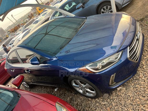 Hyundai Elantra ECO Sedan FWD (1.4L 4cyl 7A) 2017 Blue