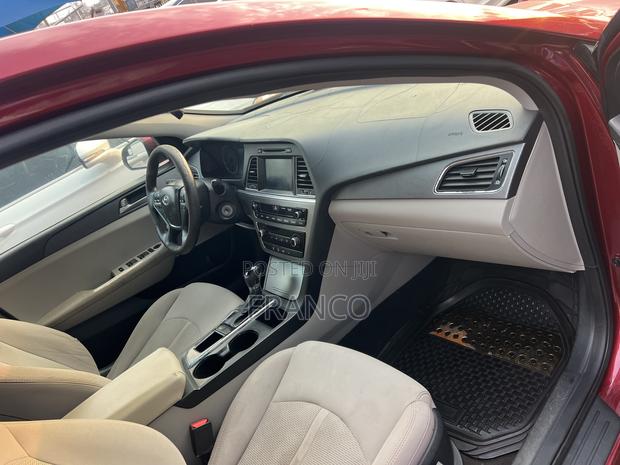 Hyundai Sonata ECO Sedan FWD (1.6L 4cyl 7A) 2016 Red