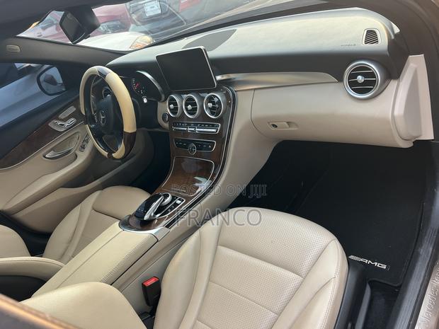 Mercedes-Benz C300 Luxury 4matic Sedan AWD (2.0L 4cyl 7A) 2017 Brown