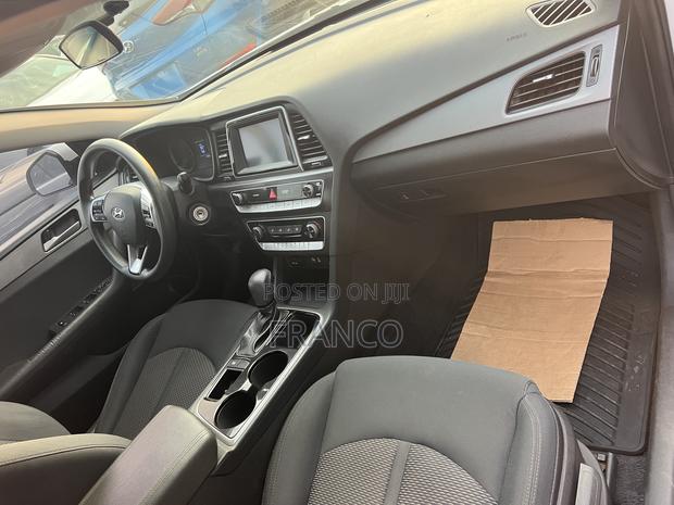 Hyundai Sonata SE 2020 White