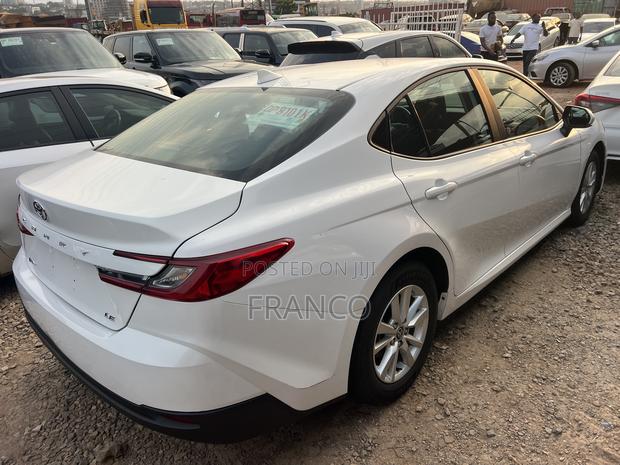 New Toyota Camry LE 2025 White