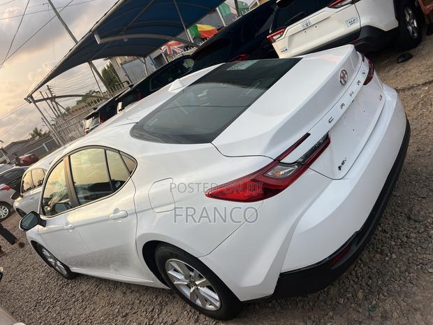 New Toyota Camry LE 2025 White