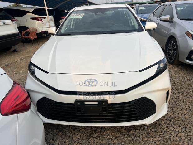 New Toyota Camry LE 2025 White