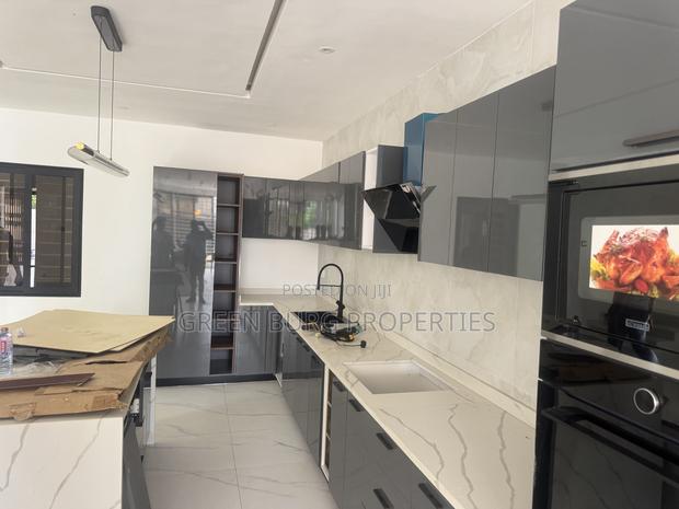 4bdrm House in Green, East Legon for sale photo 14
