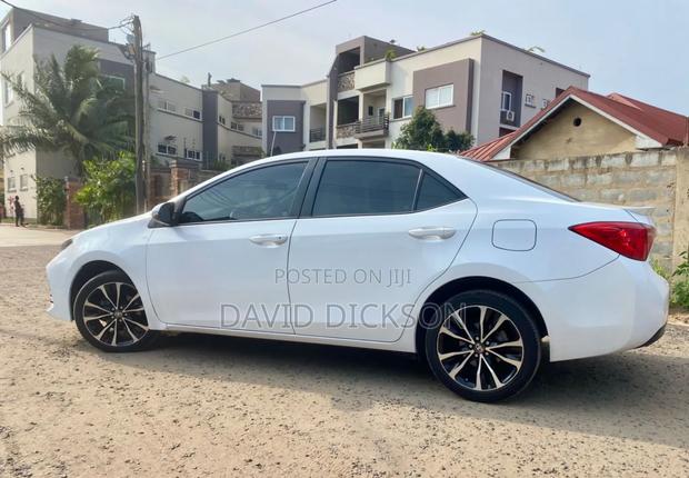 Toyota Corolla SE 4dr Sedan (1.8L 4cyl CVT) 2017 Teal