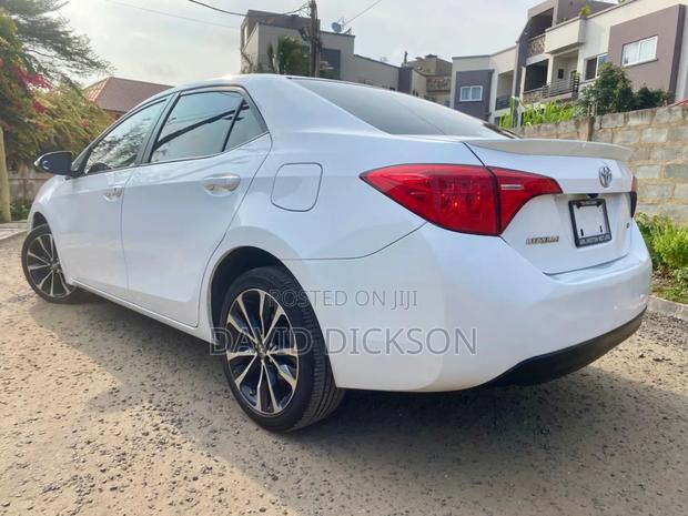 Toyota Corolla SE 4dr Sedan (1.8L 4cyl CVT) 2017 Teal