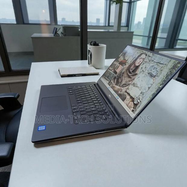 Laptop Dell Precision 5530 16GB Intel Core i5 SSD 256GB photo 4