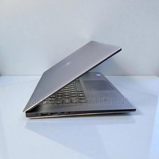 Laptop Dell Precision 5530 16GB Intel Core i5 SSD 256GB photo 5