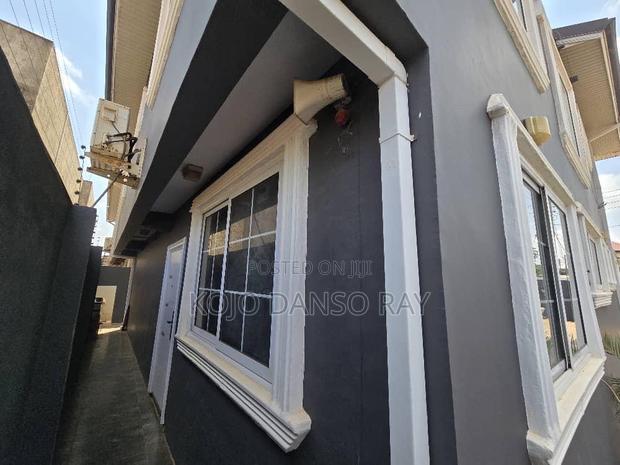 4bdrm House in West Legon for sale photo 19