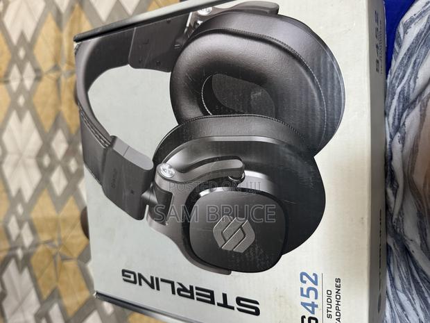 S452 Sterling Studio Headphone photo 3
