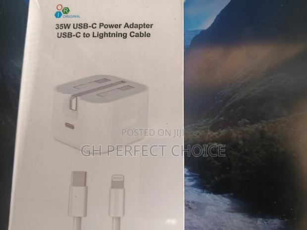 Premium Quality iPhone Type C Fast Charger, 3-pin photo 2