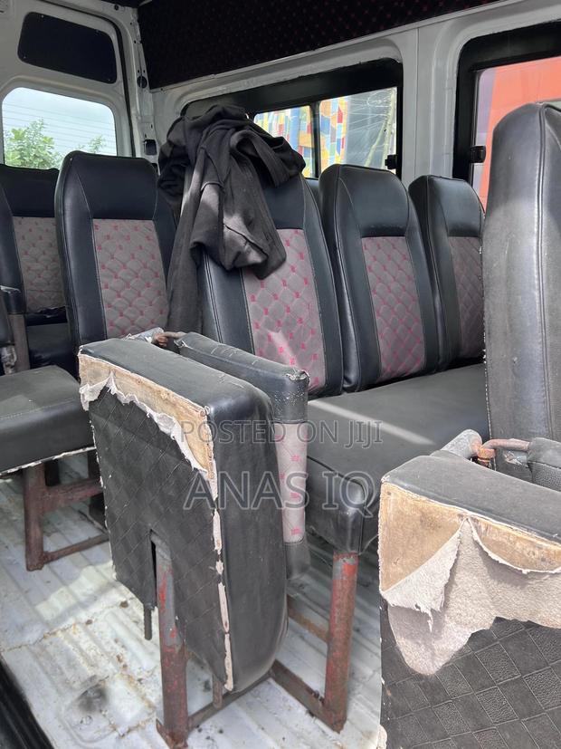 Dodge B2000 2009 White