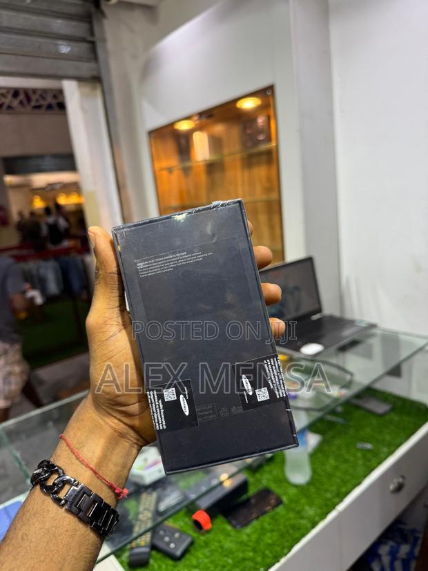 New Samsung Galaxy S25 128 GB Bronze