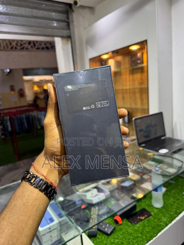 New Samsung Galaxy S24 128 GB Black