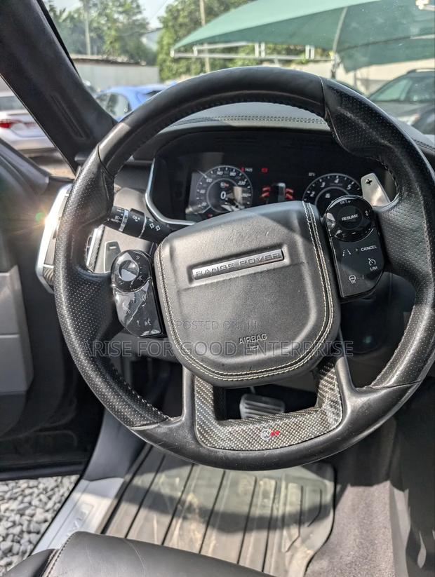 Land Rover Range Rover Sport SVR 4x4 2020 Black photo 13