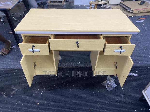 Office Table 8228 1.2 · Photo 4
