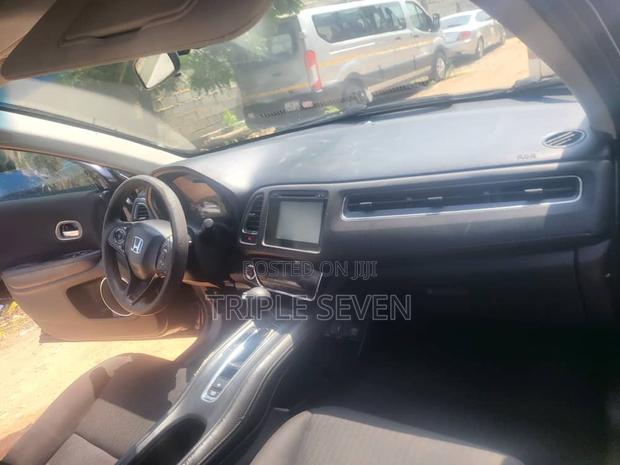 Honda HR-V 4dr SUV (1.5L 4cyl CVT) 2016 Black