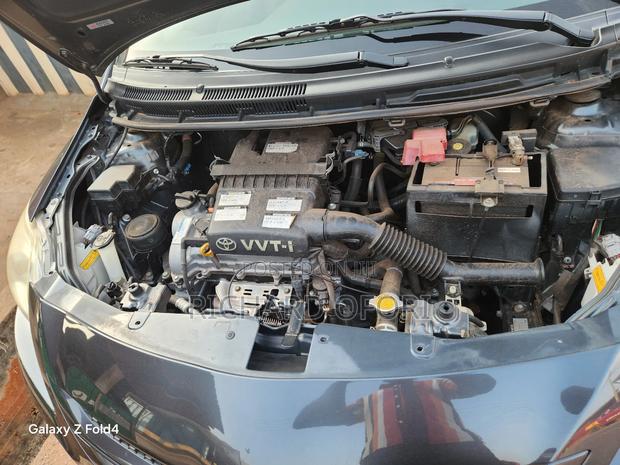 Toyota Belta 2010 Gray