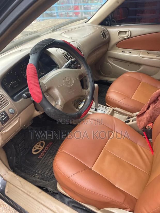 Toyota Corolla 2001 Gray