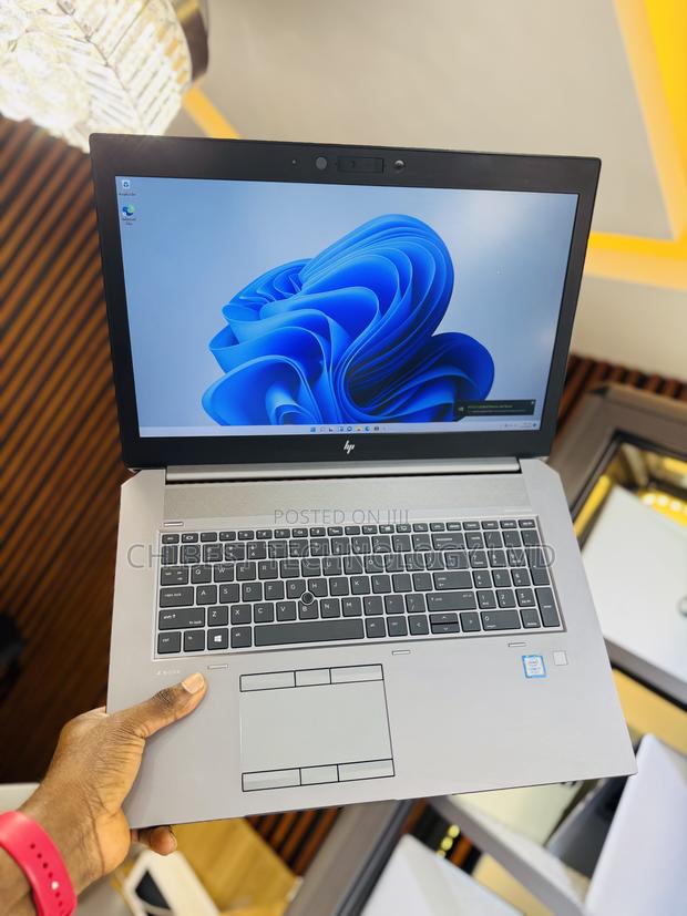 Laptop HP ZBook 17 G6 16GB Intel Core i7 HDD+SSD 1.5T photo 2