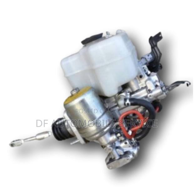 Toyota Land Cruiser Prado Abs Brake Booster Pump photo 3