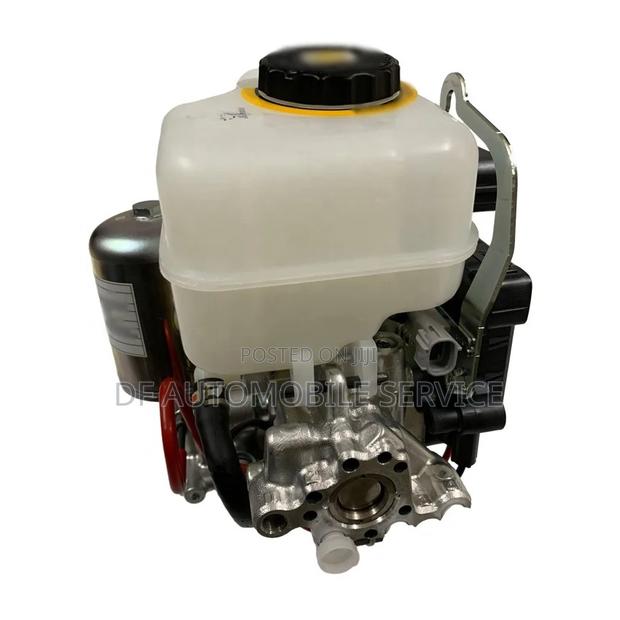 Toyota Land Cruiser Prado Abs Brake Booster Pump photo 2