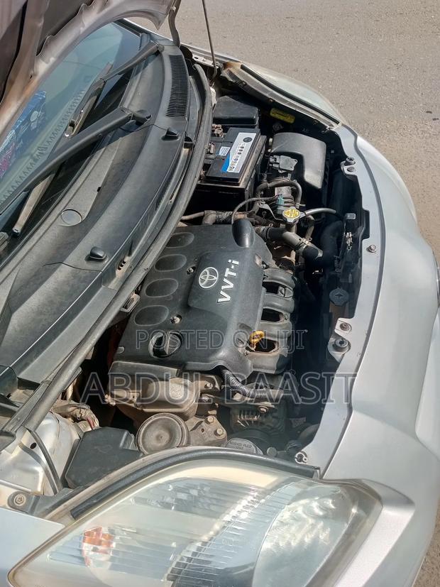 Toyota Vitz 1.3 AWD 5dr 2011 Silver