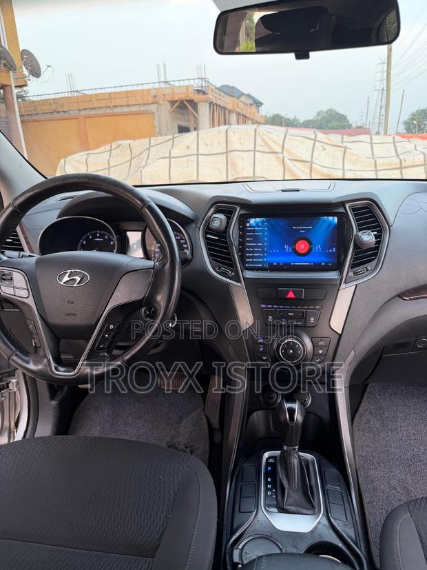 Hyundai Santa Fe 2015 Gray