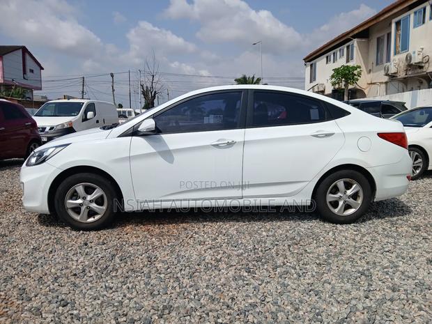 Hyundai Accent GLS 4dr Sedan (1.6L 4cyl 6M) 2015 White