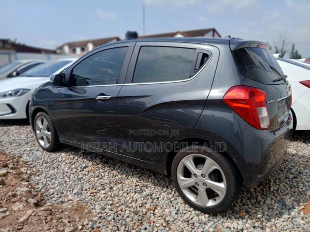 Chevrolet Spark LS CVT 2017 Gray