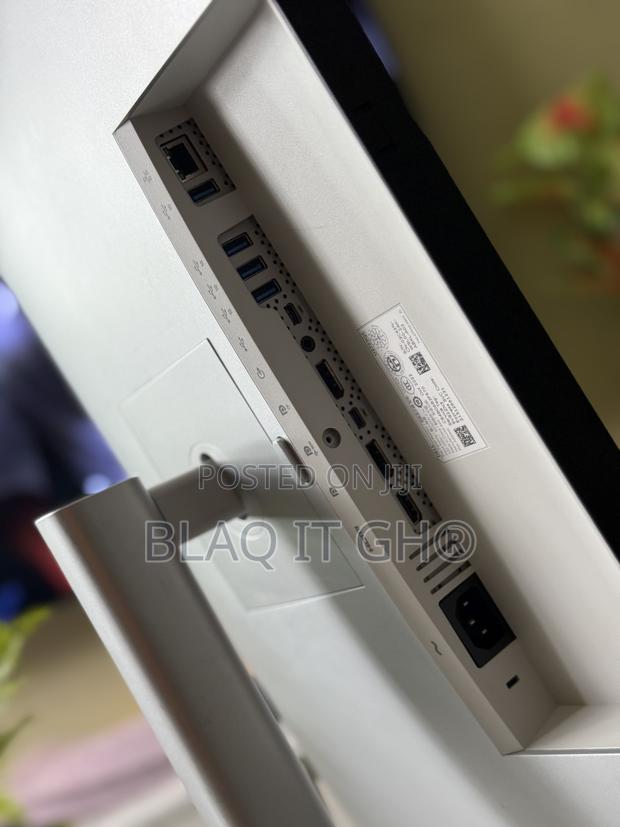 Dell Ultrasharp U2723qe - Led Monitor - 27-3840 X 2160 photo 2