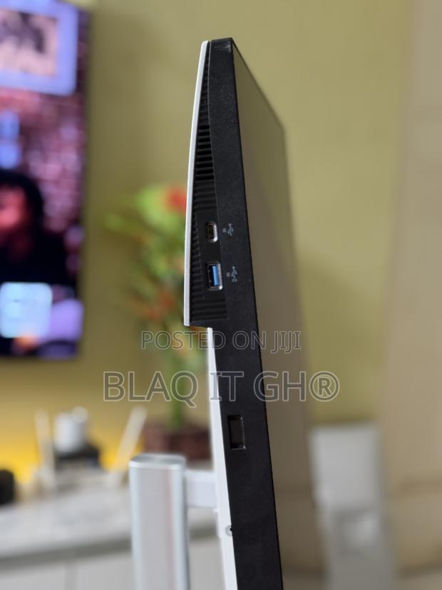 Dell Ultrasharp U2723qe - Led Monitor - 27-3840 X 2160 photo 3