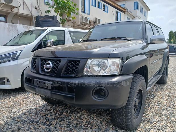Nissan Patrol 2015 Black