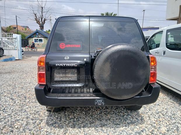 Nissan Patrol 2015 Black