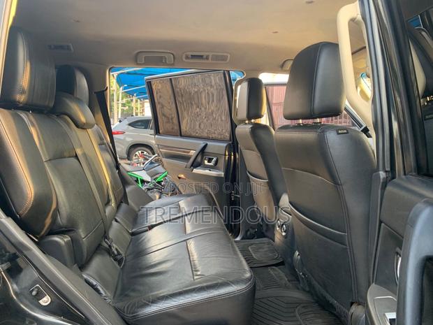 Mitsubishi Pajero IO 2017 Black