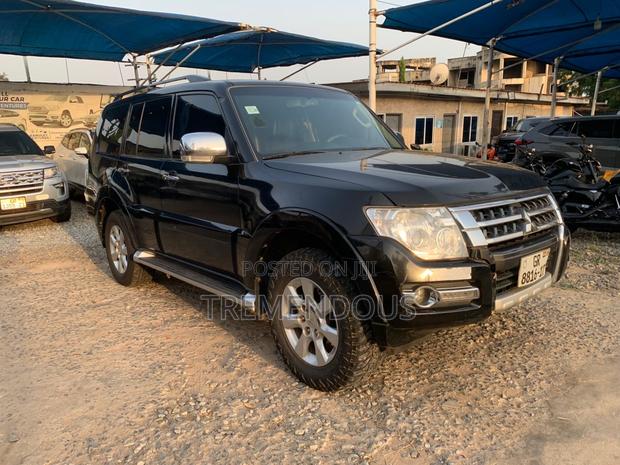 Mitsubishi Pajero IO 2017 Black