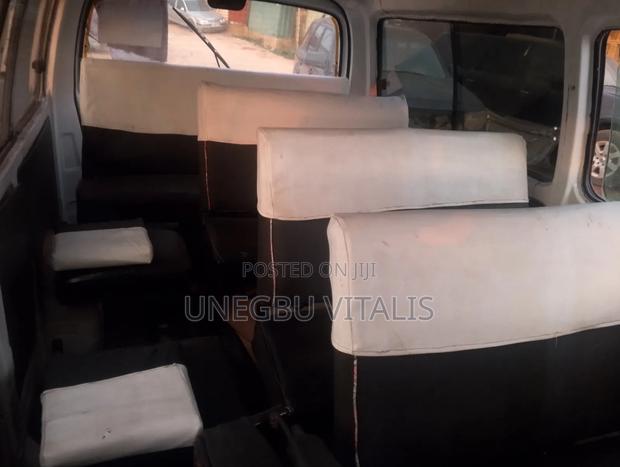 Toyota HiAce 2008 White