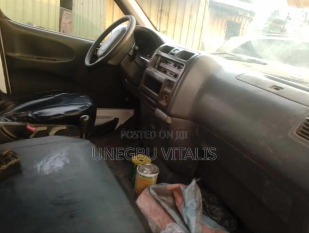 Toyota HiAce 2008 White