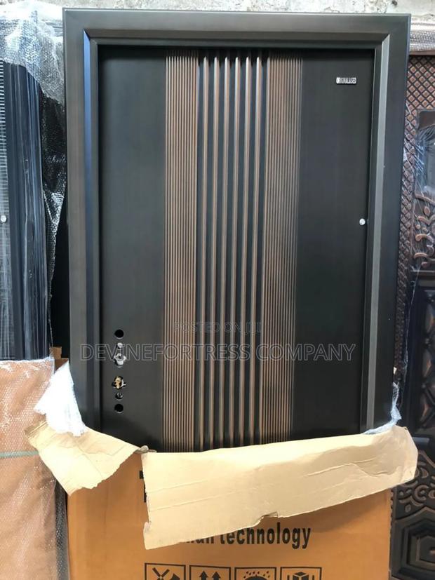 Executive and Affordable Sed Anti Rust Single Door Brown//Black Color