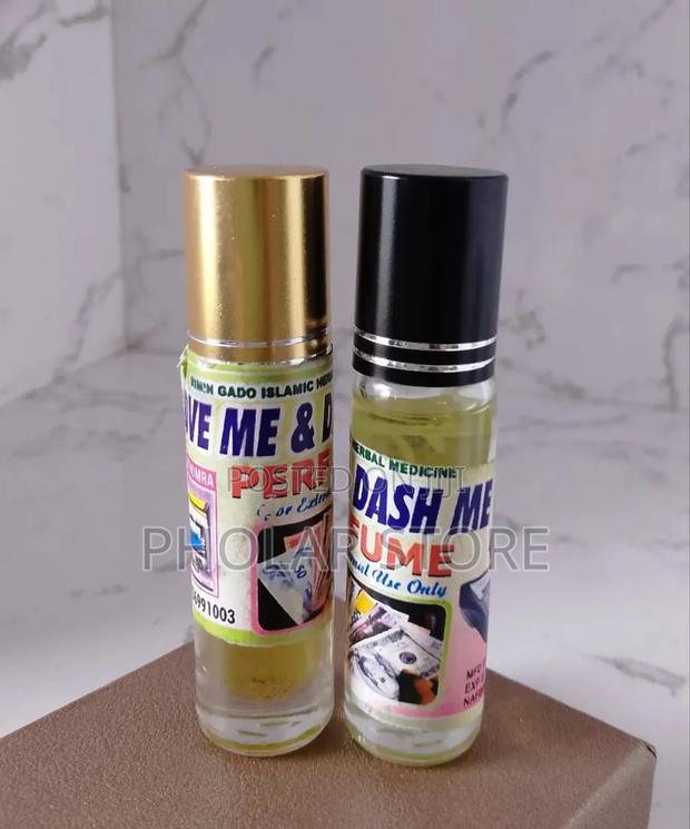 Love Me and Dash Me Perfume Oil · Photo 3
