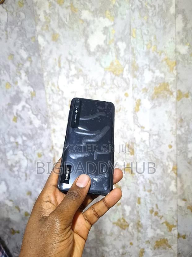 New Huawei Y7 Pro (2019) 128 GB Black photo 3