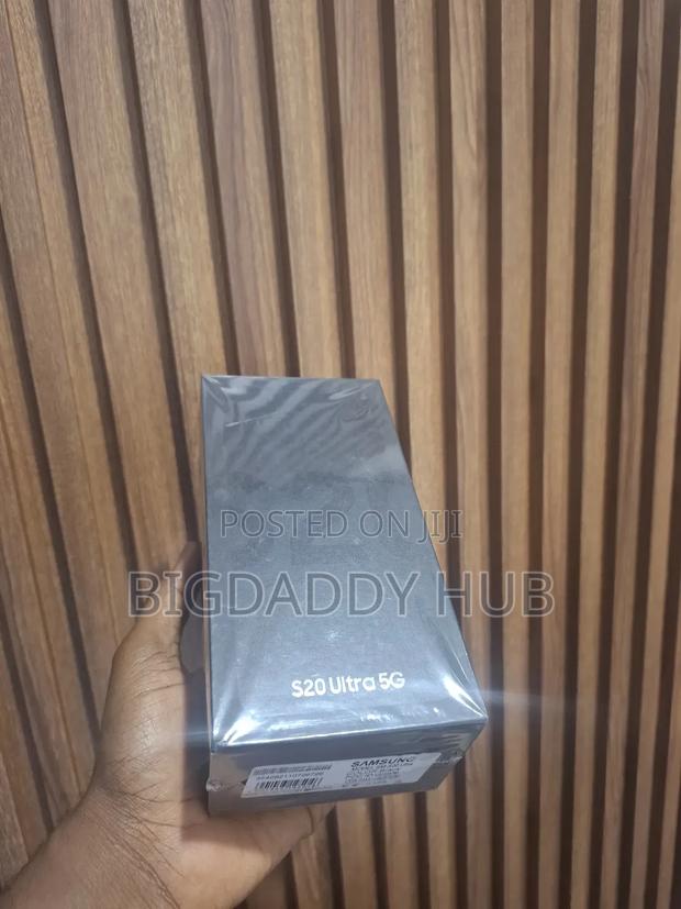 New Samsung Galaxy S20 Ultra 5G 128 GB Black